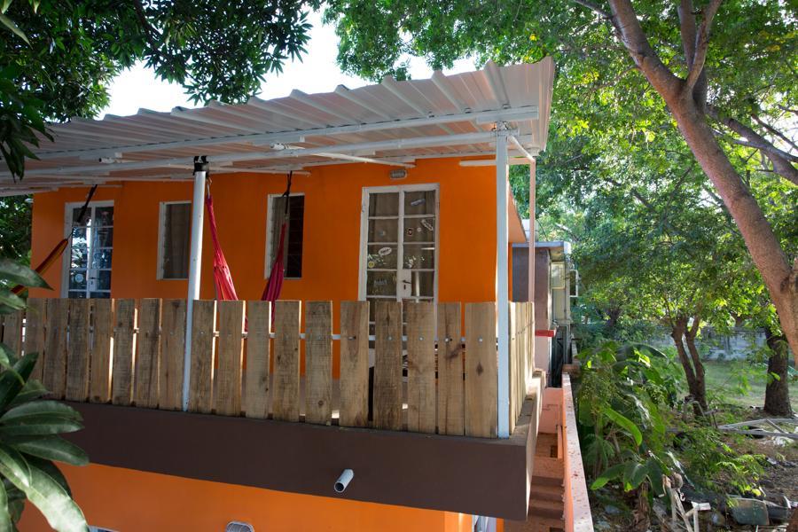 Guest House Chez Jacques Tamarin ภายนอก รูปภาพ