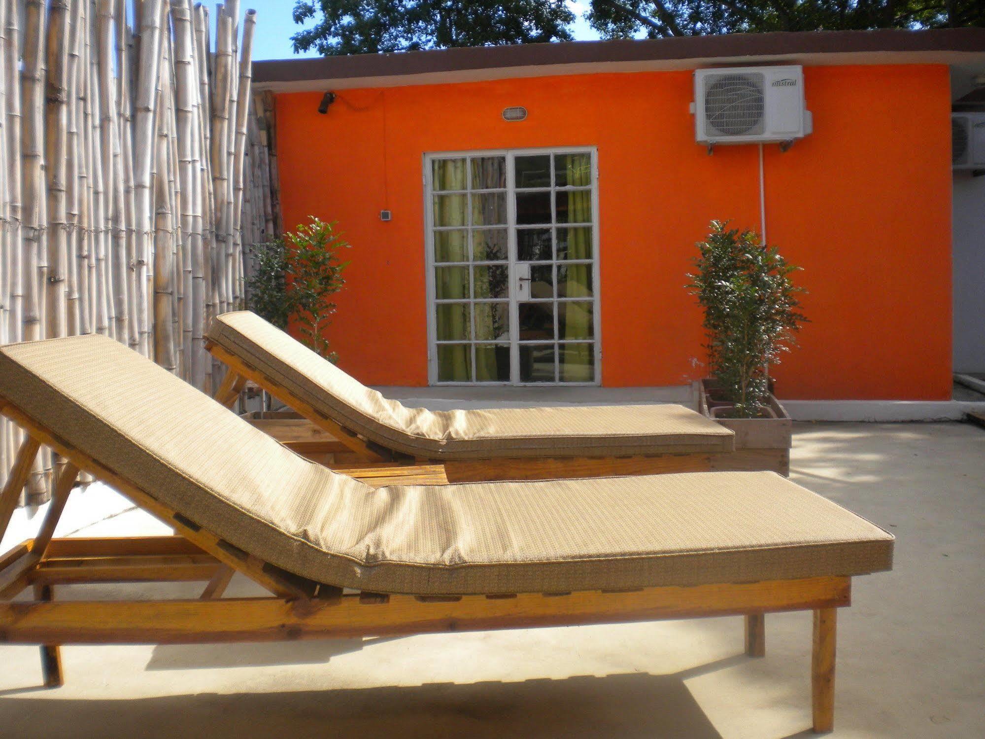 Guest House Chez Jacques Tamarin ภายนอก รูปภาพ